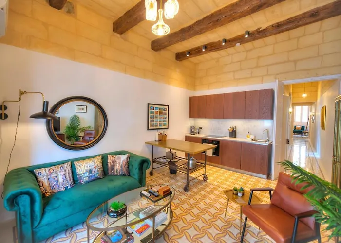 Traditional & Chic 2 Bedrooms In Valletta Imcd1-1