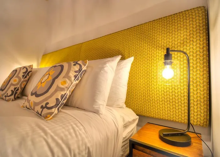 Traditional & Chic 2 Bedrooms In Valletta Imcd1-1